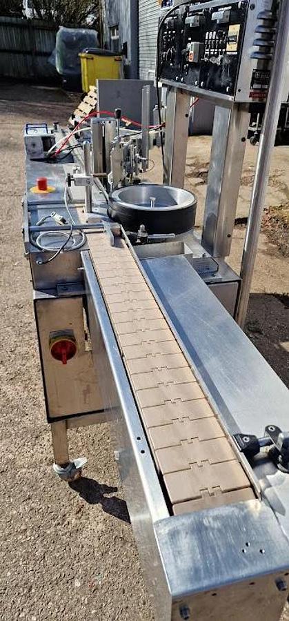 Used Newman Labeling Conveyor