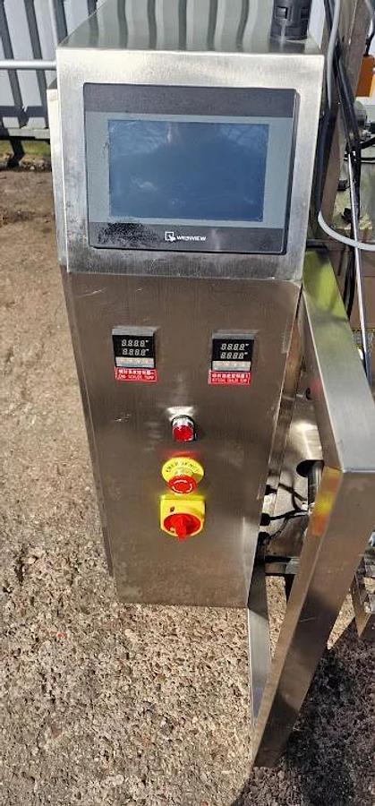Used Vertical Liquid Filling Machine