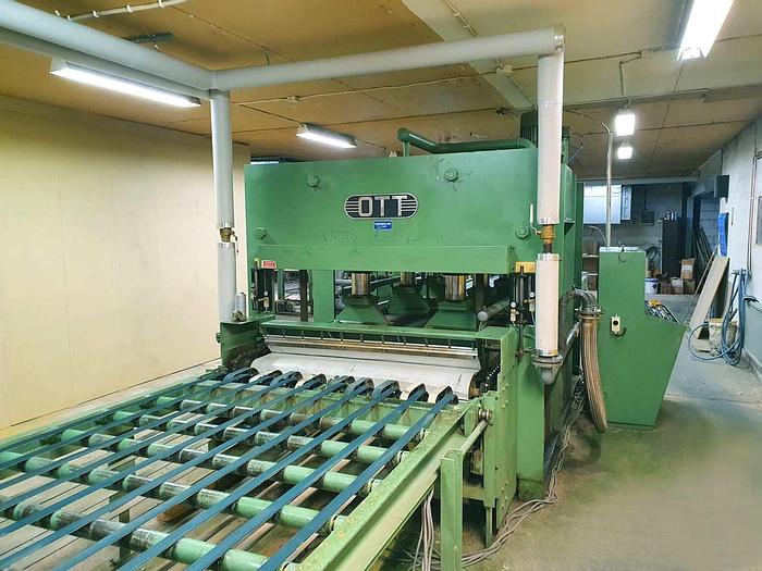 Used 1976 Ott Germany Ott Throughfeed Press D99-280