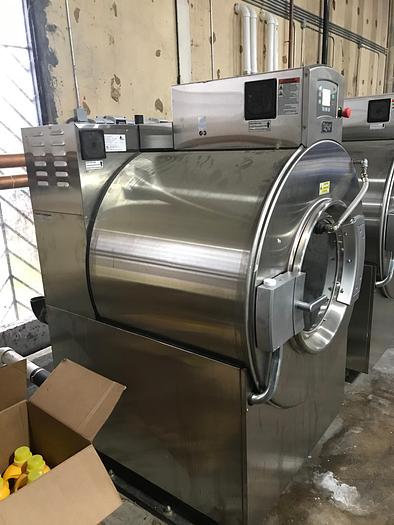 Used 2018 UNIMAC 160LB WASHER