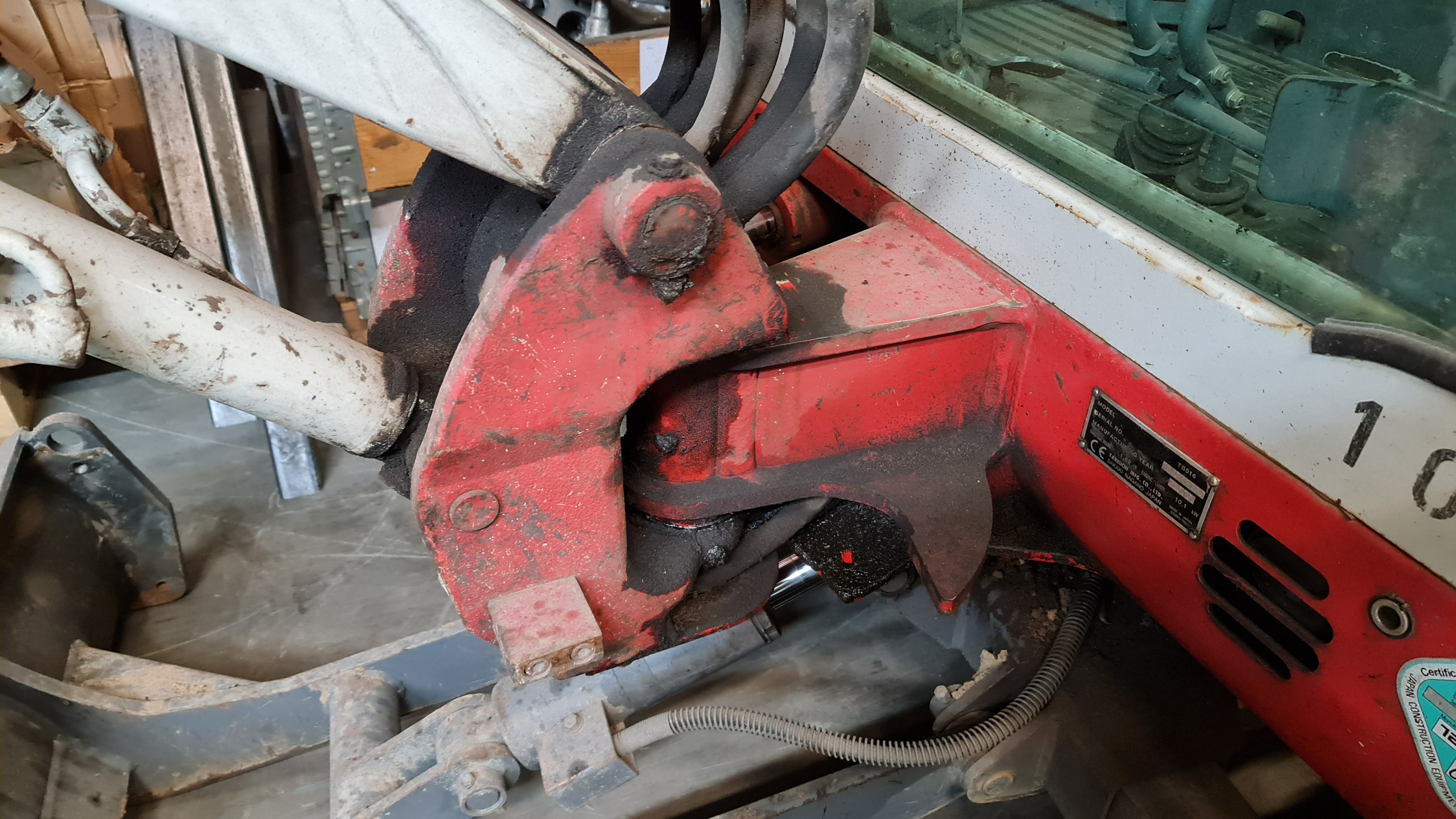 Usado TAKEUCHI TB016