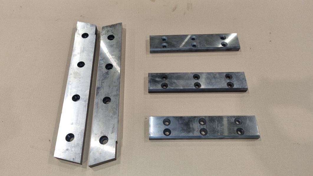 Refurbished Ballenpresse Avermann, Typ AVOS 1410M, Presskraft 70 t