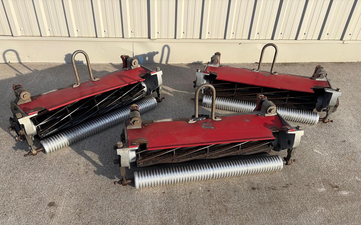 Used 2004 Toro DPA Cutting Units U#2744