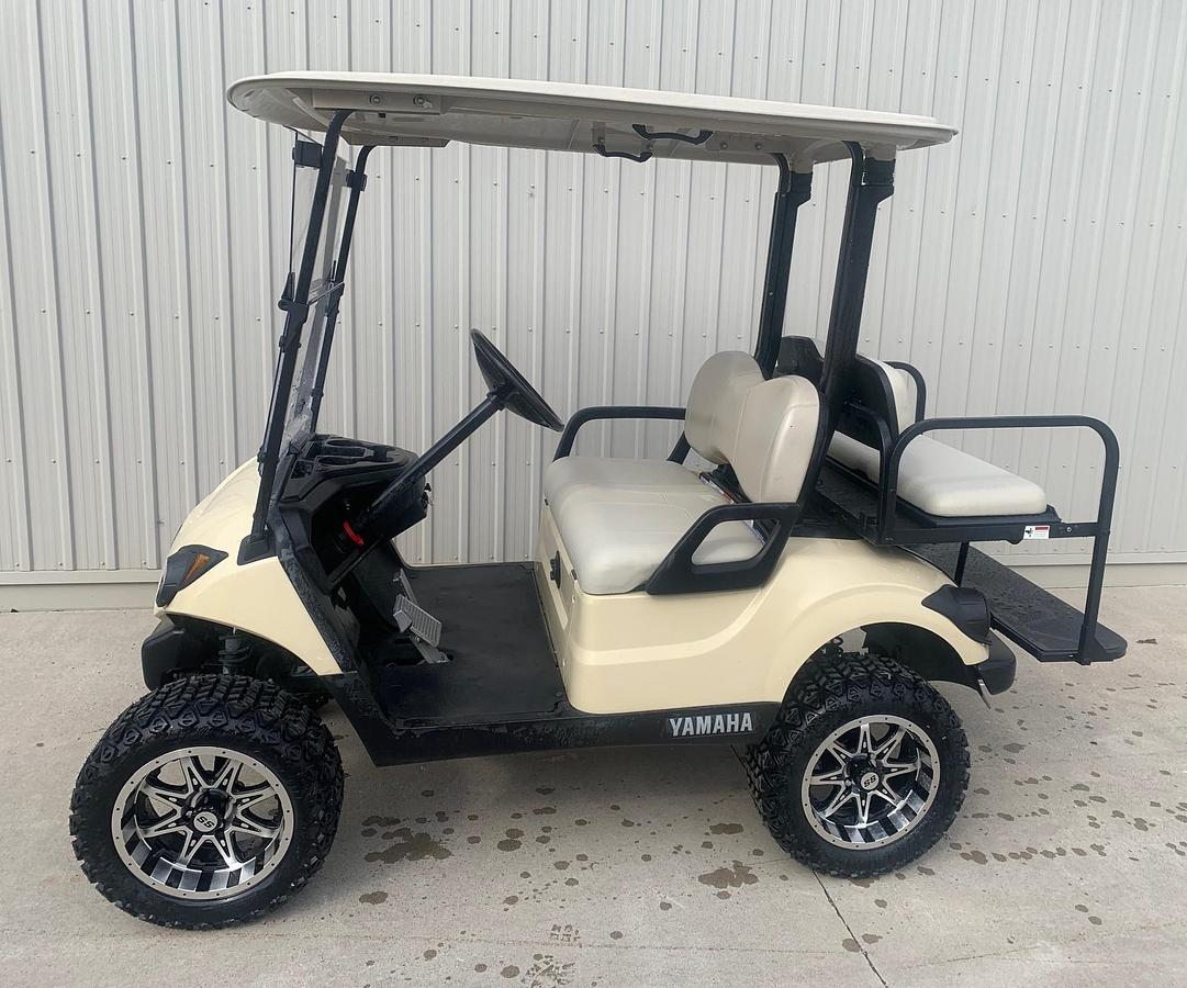 Used 2017 Sandstone Yamaha Drive 2 Electric Golf Cart U#1202G
