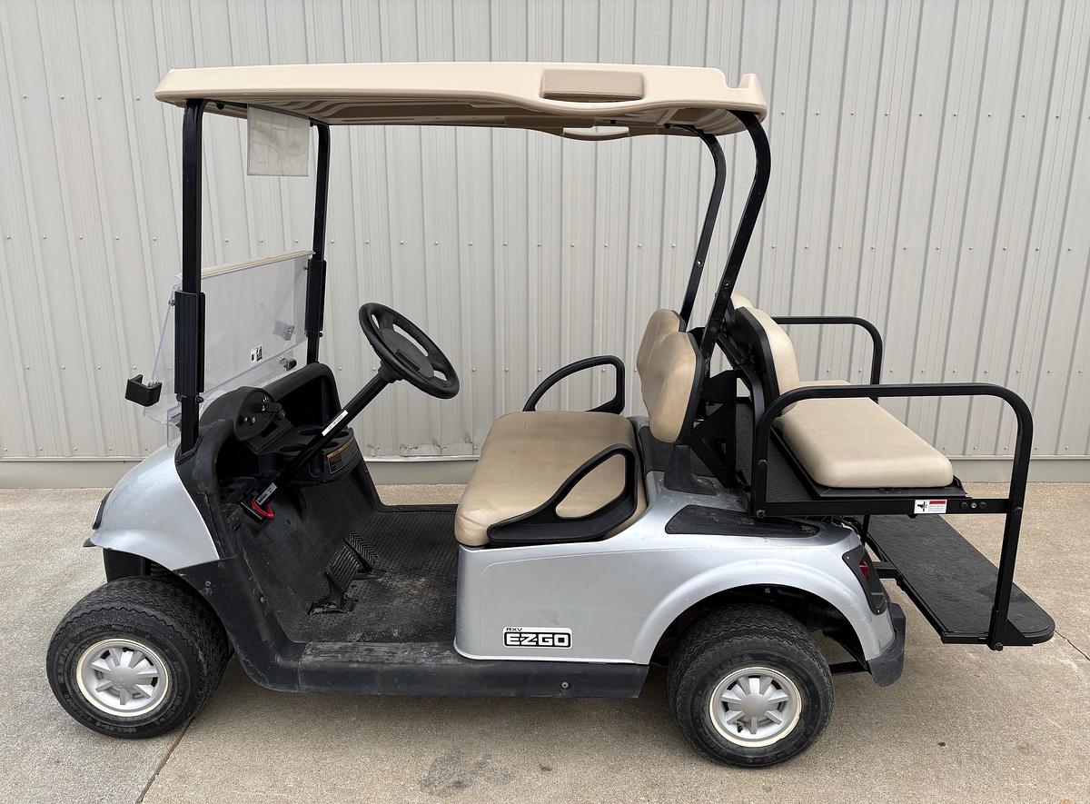 Used 2017 Silver EZGO RXV Electric Golf Cart U#1198G
