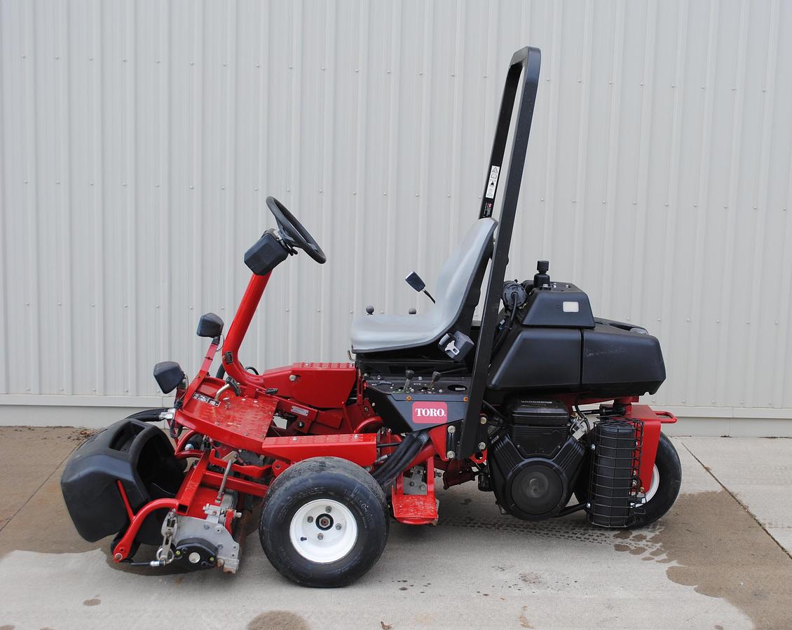 Used 2013 Toro GR3150Q Riding Greensmower U#2806