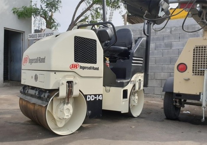 Used 2012 INGERSOLL-RAND DD14
