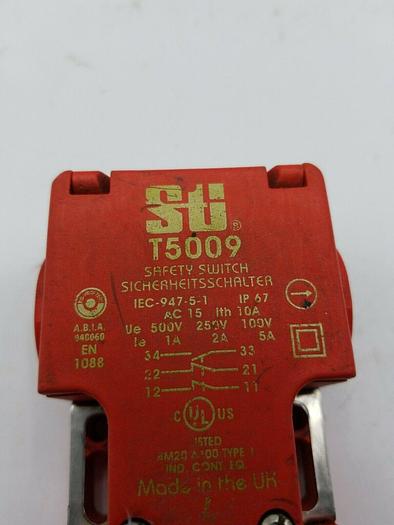Used STI Safety Interlock Switch, T5009