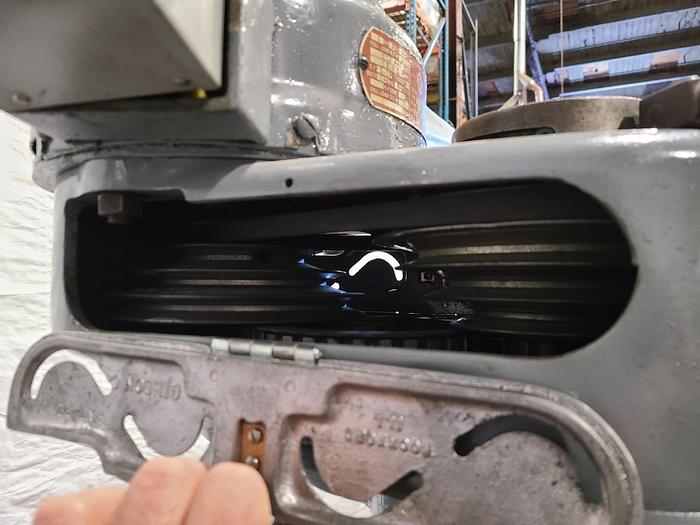 Used Bridgeport 1HP Milling Machine 42" Table Step Pulley Speed Control Single Point Lube