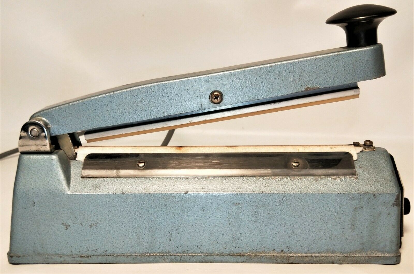 Used Quik-Seal 210B Thermal Impulse Sealer