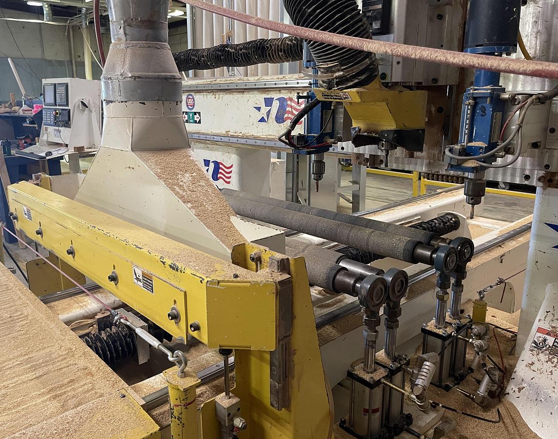 Used NORTHWOOD IH48, 4' x 8' ROLLER HOLD-DOWN 3-AXIS CNC ROUTER WITH MATERIAL HANDLING