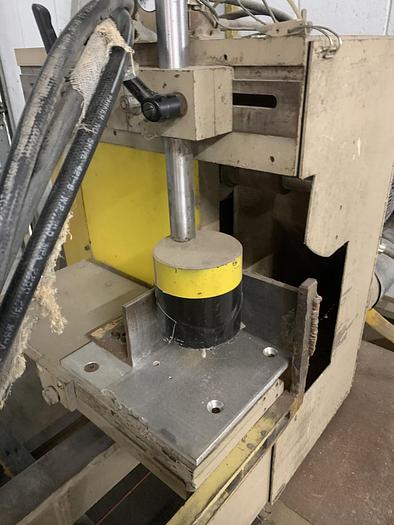 Used CHRISCO DOUBLE-END, 6" HAUNCHING MACHINE