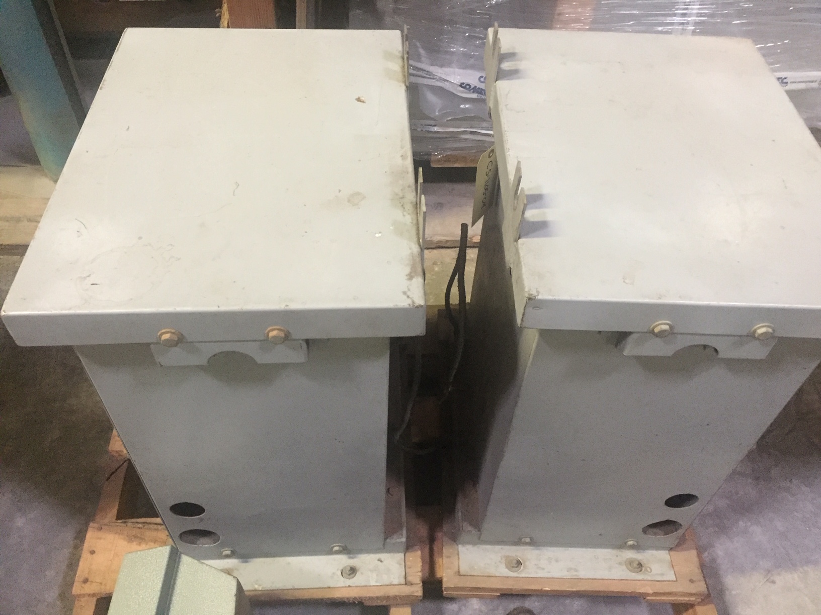 Used UTILITY AIR COOLED SINGLE-PHASE 20 KVA TRANSFORMER