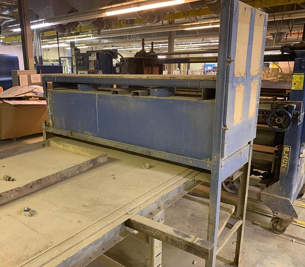 Used DUST-VACUUM ENCLOSURE