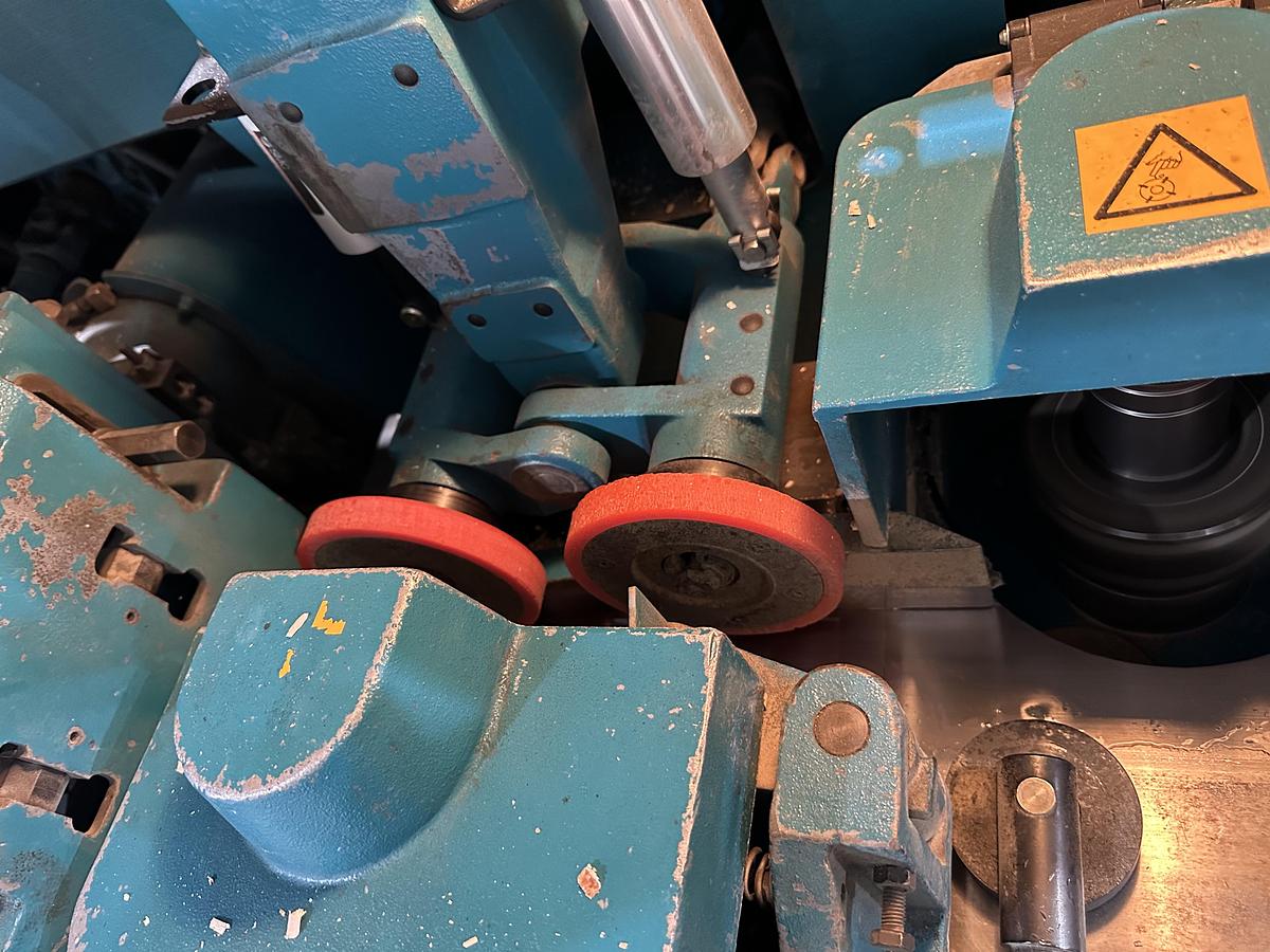 Used WADKIN K23, 6-HEAD MOULDER