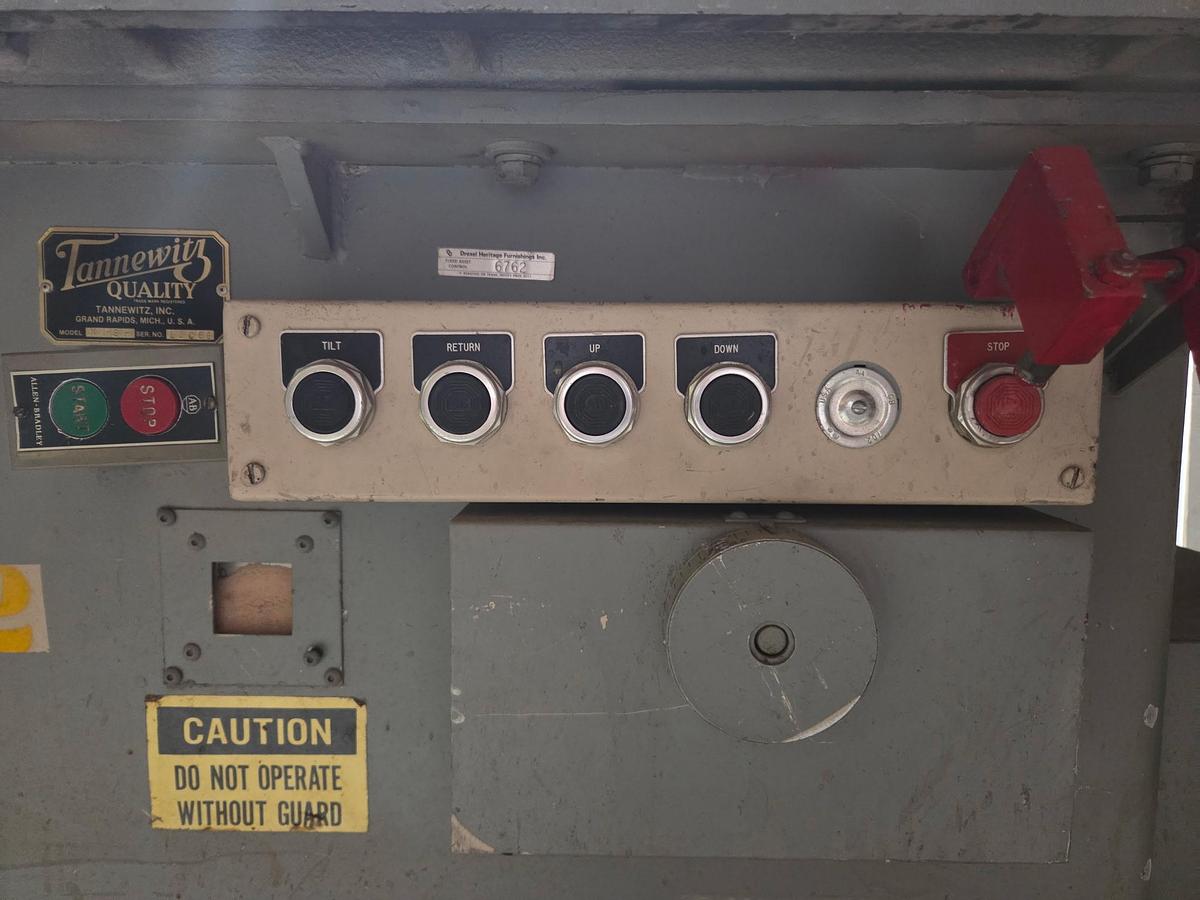 Used TANNEWITZ XJSH ROLLING TABLE VARIETY SAW WITH HYDRAULIC ADJUSTMENT