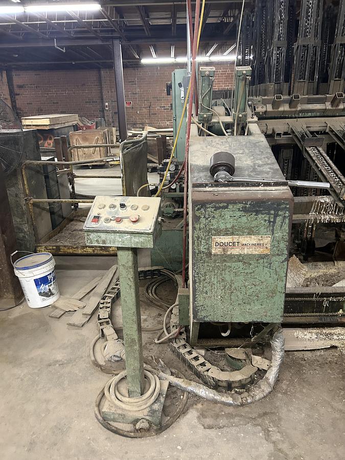 Used DOUCET CLAMP CARRIER