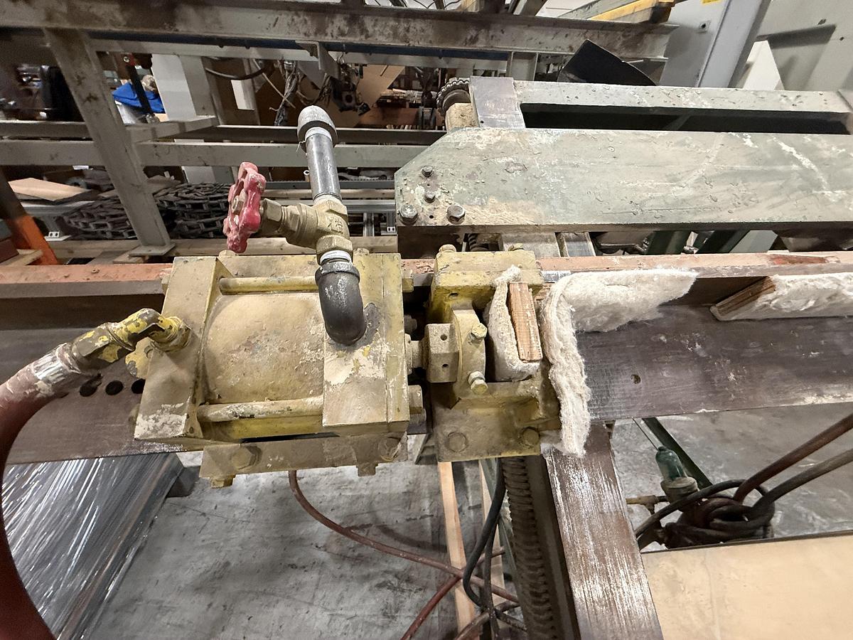 Used LANCASTER 2-WAY INCLINED ASSEMBLY CLAMP