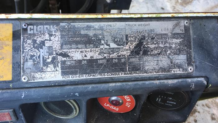 Used CLARK GCX30 5,000 LB PROPANE FORK-LIFT