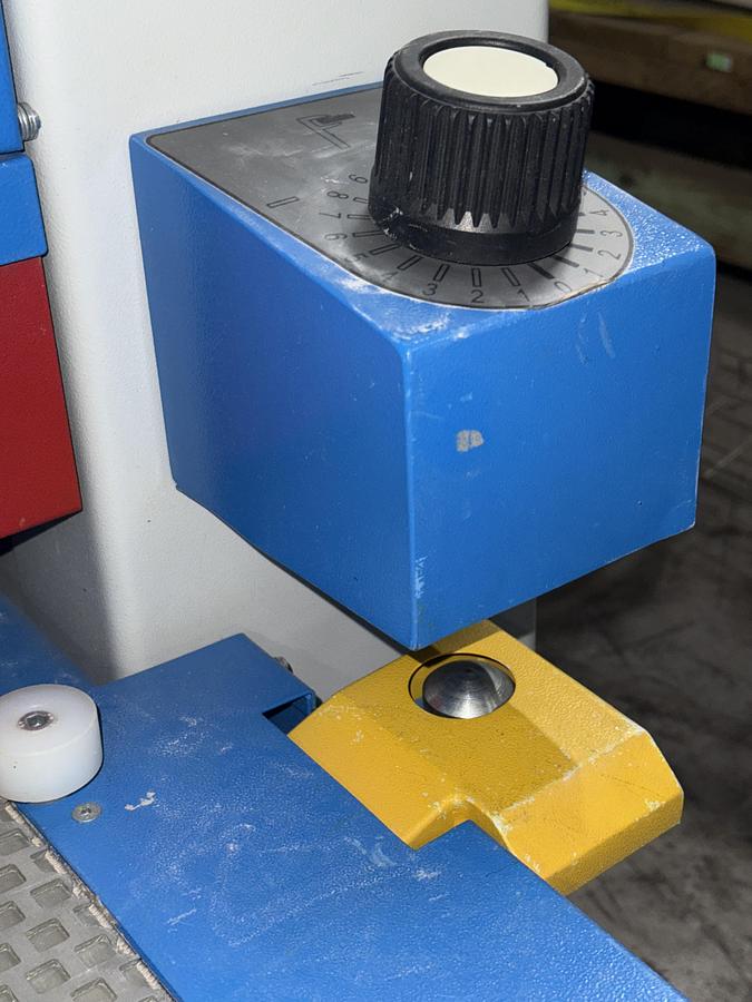 Used HOUFEK BULDOG 1300RC, 52" DOUBLE-HEAD WIDE-BELT SANDER