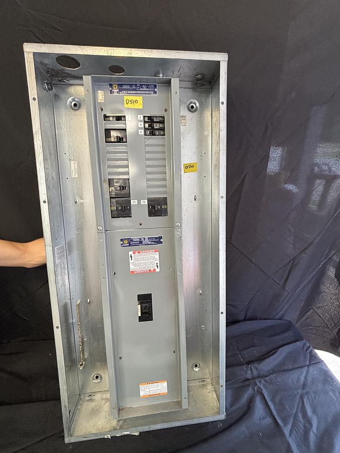 Used LOT OF VARIOUS ELECTRIC DISCONECTS AND PANAL BOXES