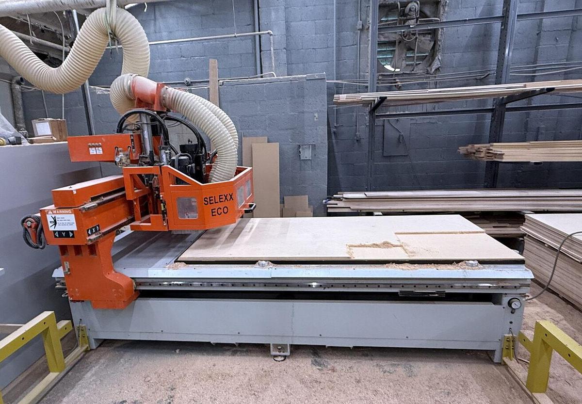Used ANDERSON OMNITECH SELEXX-ECO 4FT x 8FT CNC ROUTER