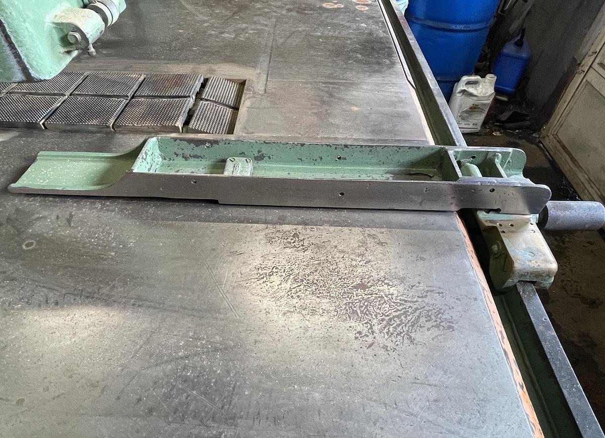 Used MATTISON 404 STRAIGHT-LINE RIPSAW