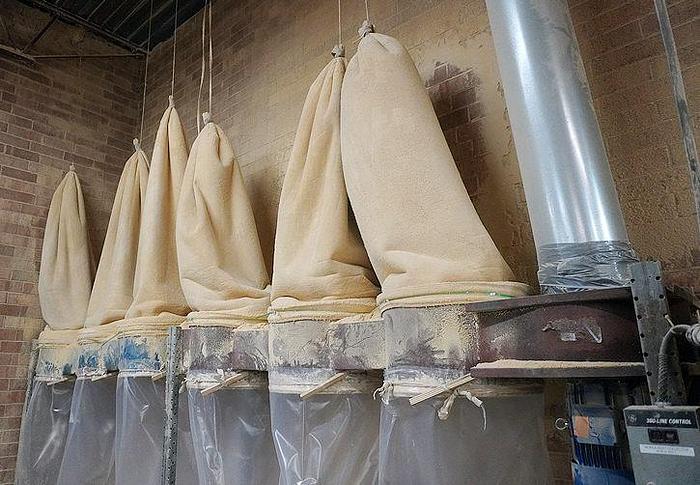 Used DUSTEK 750, 7.5 HP, 6-BAG DUST-COLLECTOR