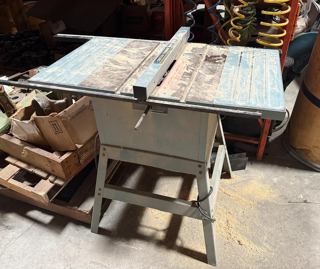 Used DELTA 10" TABLE SAW
