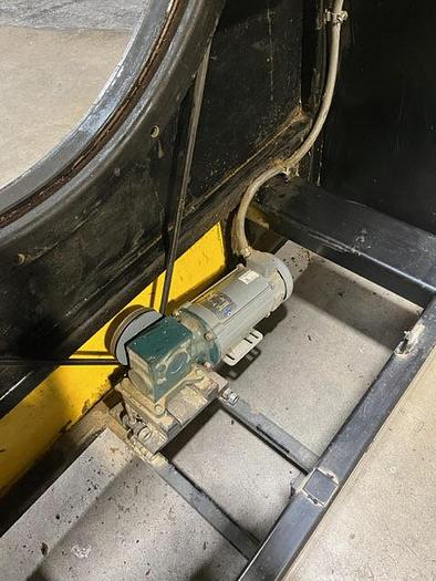 Used YELLOW JACKET "STINGER" ORBITAL STRETCH WRAP MACHINE