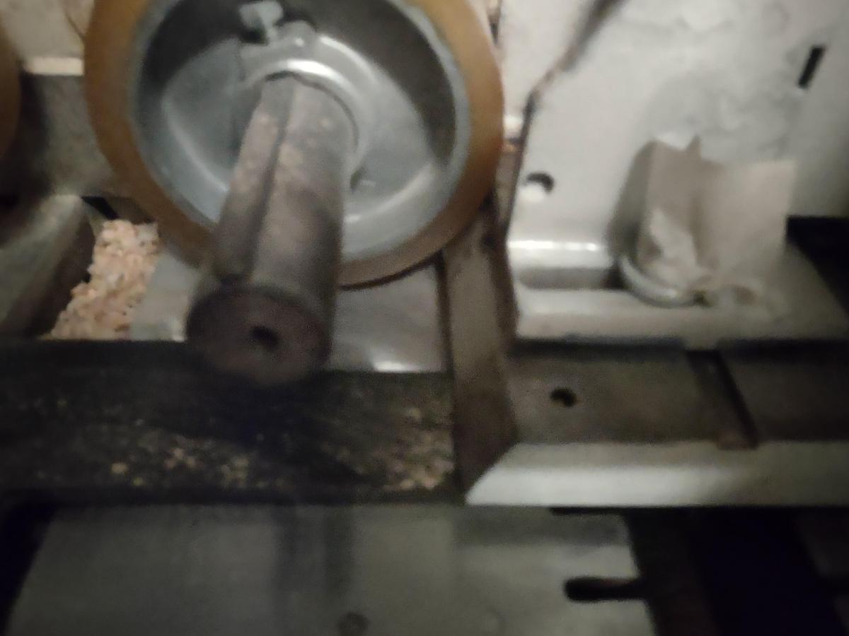 Used USED (GND) GN SERIES 6 X 9, 6-SPINDLE MOULDER