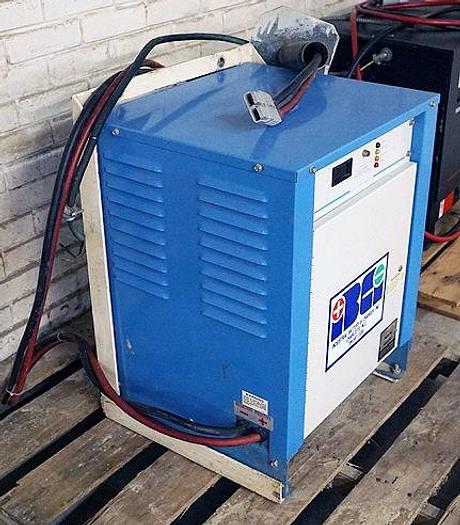 Used IBCI 06V0600L8E, SPEC-8951,12 VOLT BATTERY CHARGER