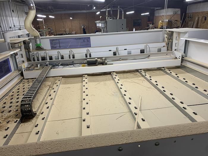 Used HOMAG SAWTRQ, B-400 PROFILINE HORIZONTAL PANEL-SAW WITH PRESSURE BEAM