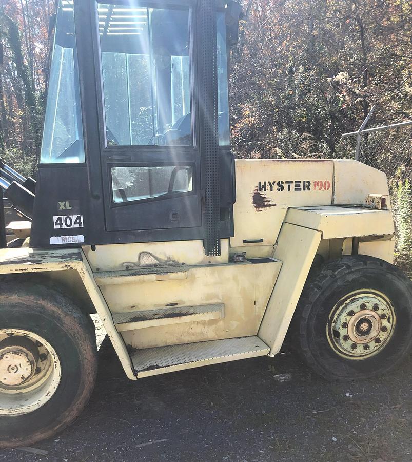Used HYSTER H190XL, 19,000 LB. FORK-LIFT