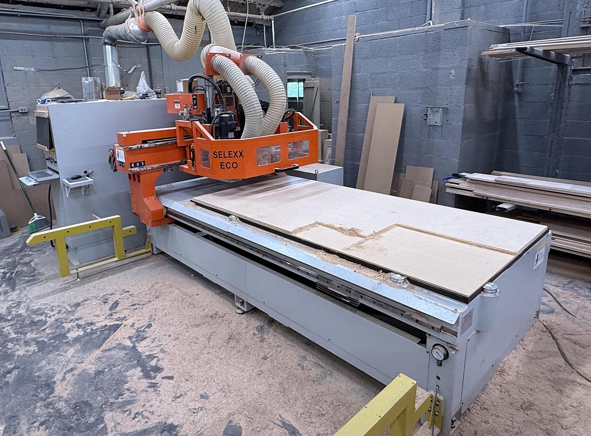Used ANDERSON OMNITECH SELEXX-ECO 4' x 8' CNC ROUTER