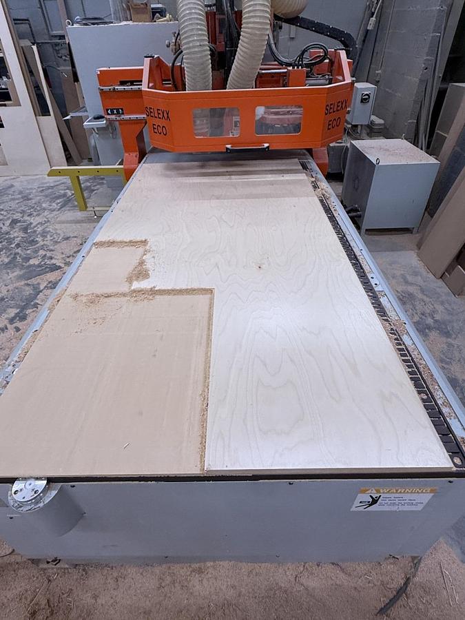 Used ANDERSON OMNITECH SELEXX-ECO 4FT x 8FT CNC ROUTER
