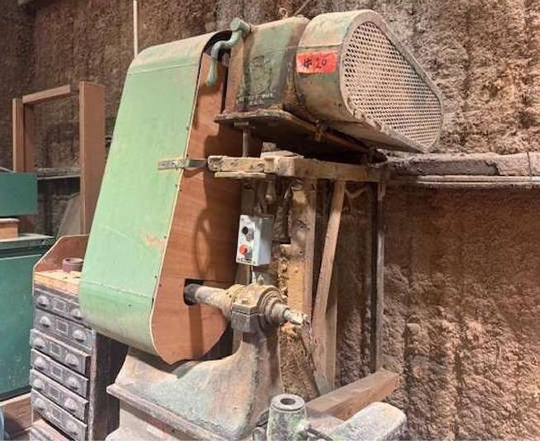 Used J.A. FAY & EGAN CO. 9' LATHE