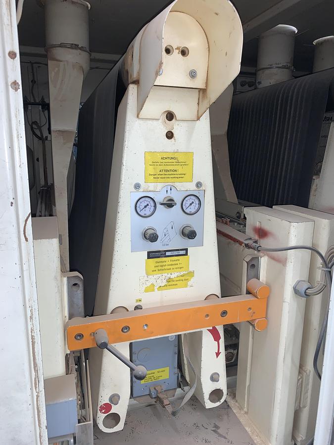 Used HEESEMANN LSM-8, 52", 4-HEAD WIDE-BELT FINISH SANDER