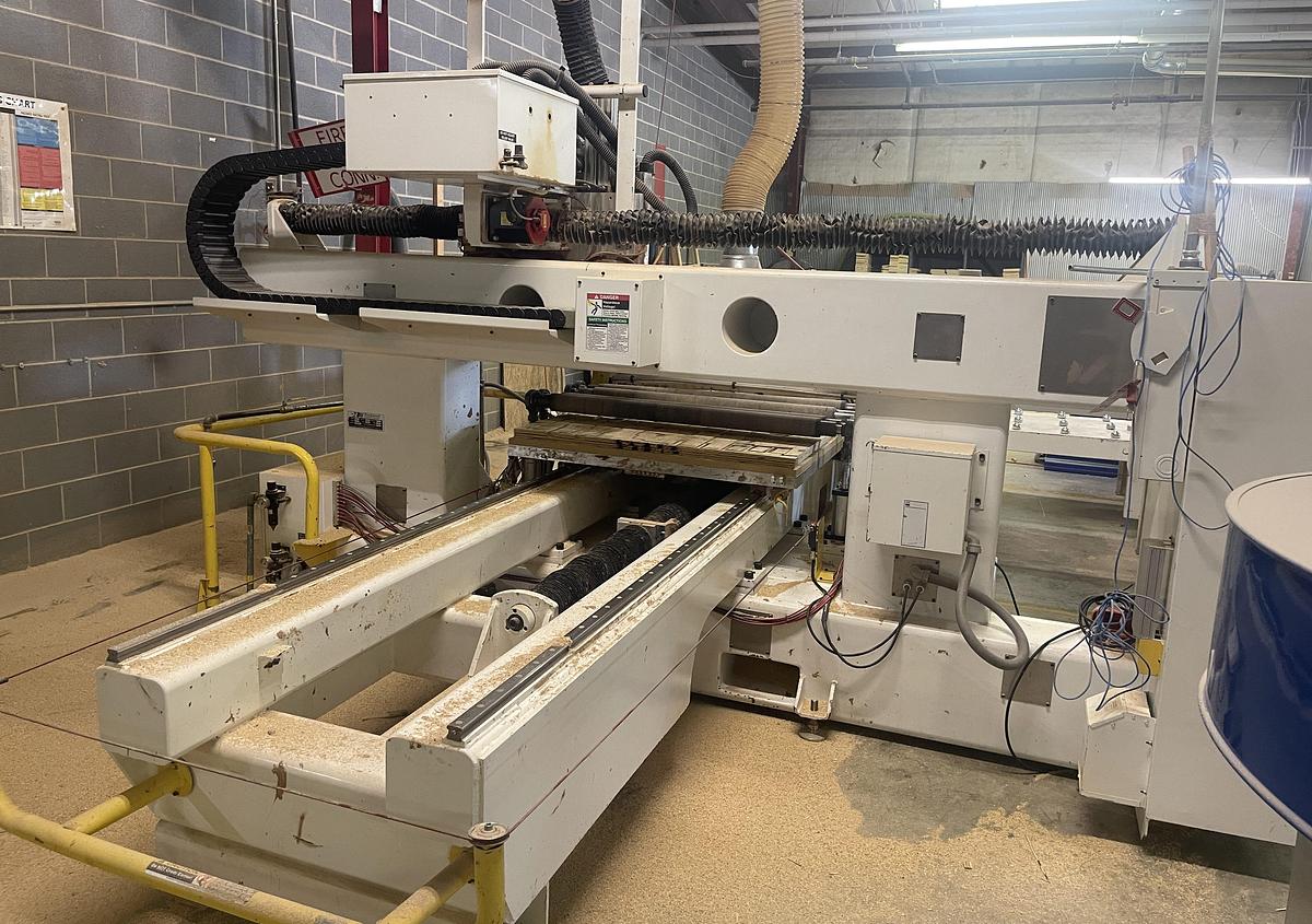 Used NORTHWOOD IH48, 4' x 8' ROLLER HOLD-DOWN 3-AXIS CNC ROUTER WITH MATERIAL HANDLING