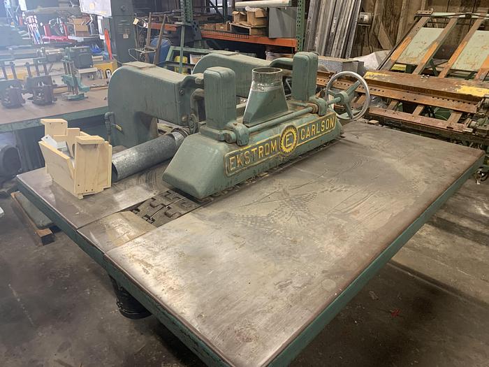 Used EKSTROM-CARLSON E STRAIGHT-LINE RIPSAW W/DC CHAIN DRIVE