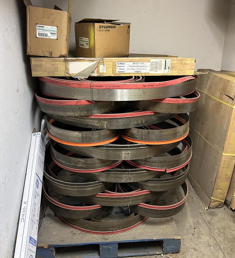 Used YAMANI SF-9800 VERTICAL BAND RESAW