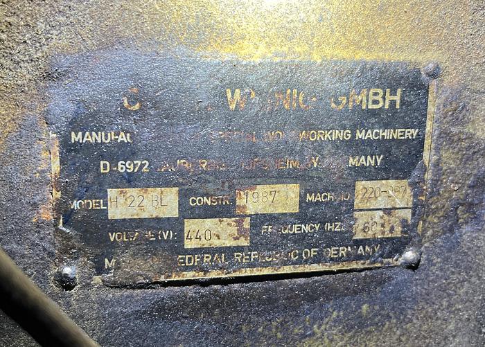 Used WEINIG  H-22 BL, 8-HEAD HIGH-SPEED MOULDER