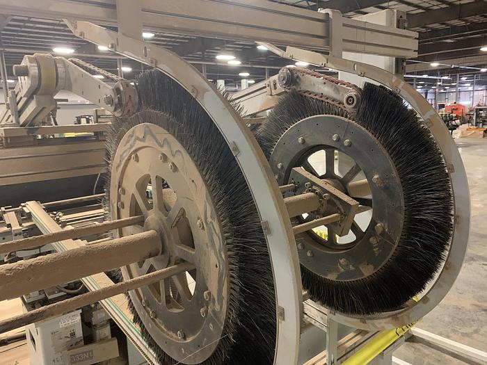 Used HOMAG POWER TVL370/15/02 BRUSH/WHEEL STYLE BOARD TURNER MATERIAL-HANDLING CONVEYOR SYSTEM