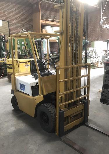Used TCM FG15N2, 1,870 LB GAS FORK-LIFT