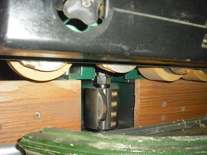 Used GRIZZLY TILTING SPINDLE WITH SLIDING TABLE SHAPER WITH GRIZZLY 4-ROLL FEEDER