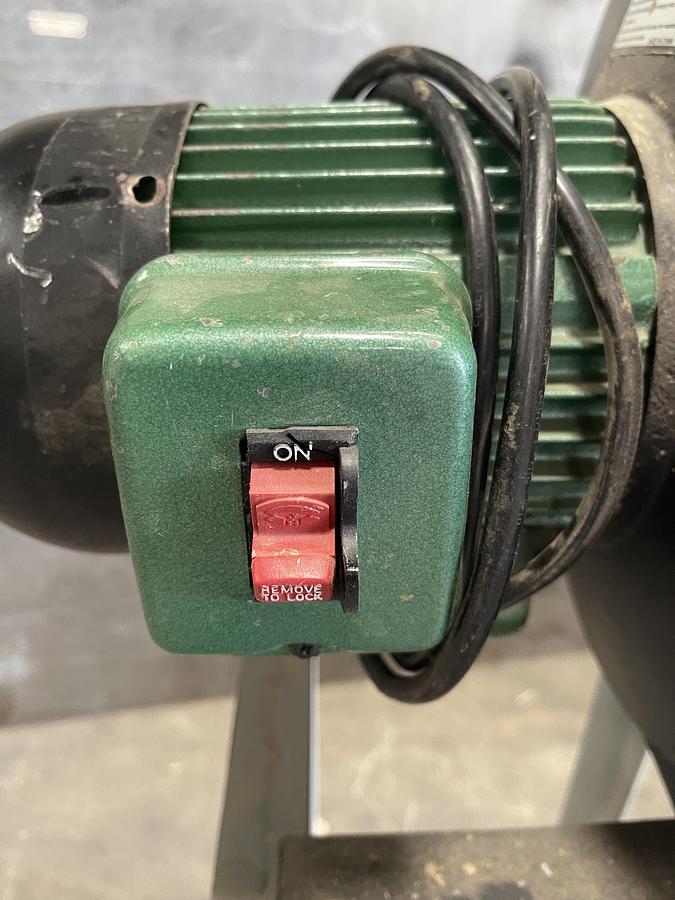 Used GRIZZLY, G7297 12" DISC SANDER