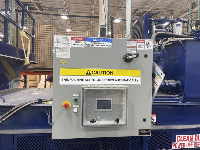 Used MAX-PAK HCE4860x72F-308R HORIZONTAL CLOSED-END BALER