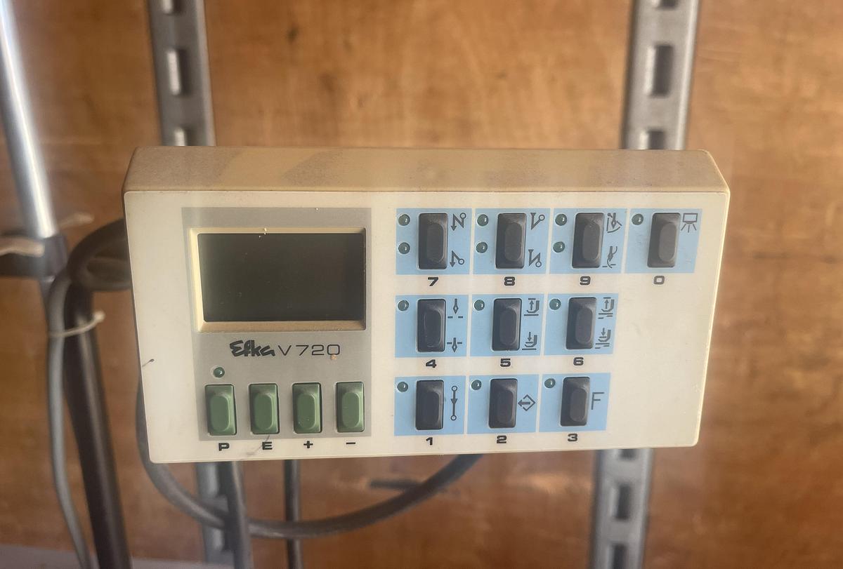 Used DURKOPP-ADLER 268-FAP-273-1 SEWING MACHINE