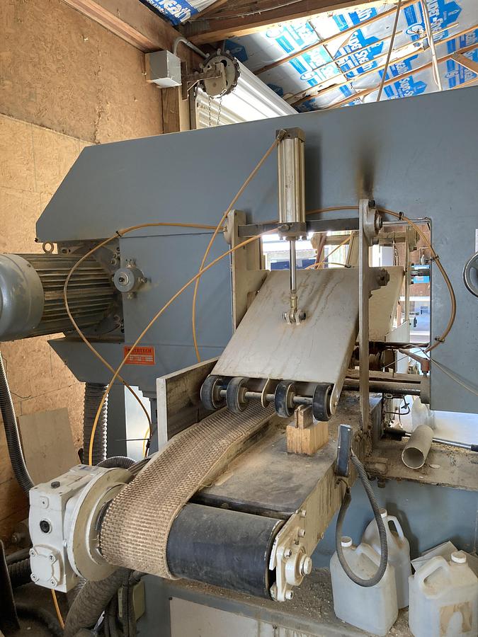 Used NORTHTECH NT-HBR-400 HORIZONTAL RESAW WITH RETURN CONVEYOR