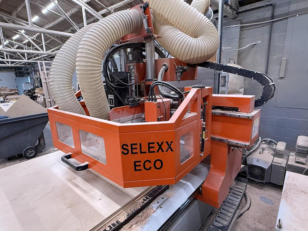 Used ANDERSON OMNITECH SELEXX-ECO 4FT x 8FT CNC ROUTER